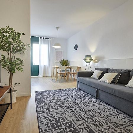Bbarcelona Clot Apartments ภายนอก รูปภาพ
